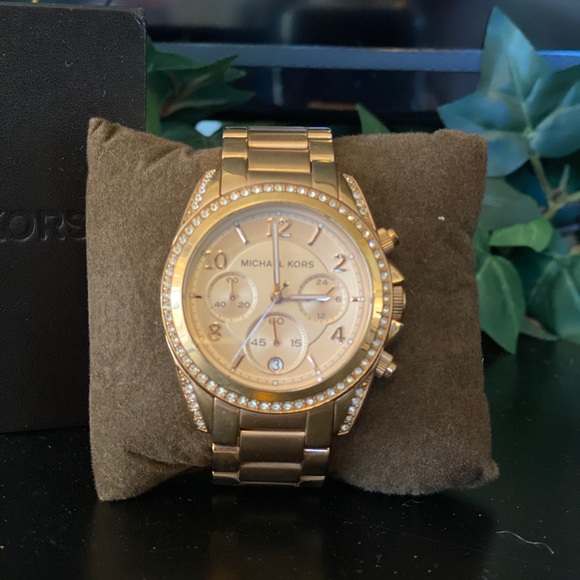 Michael Kors Watch - Picture 3 of 4